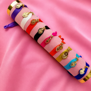 LOVE KNOT